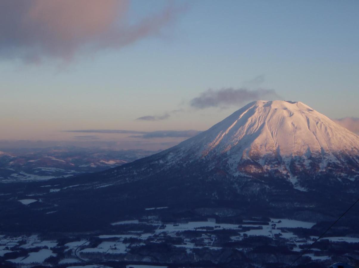 Annupuri Lodge At Niseko Exterior photo